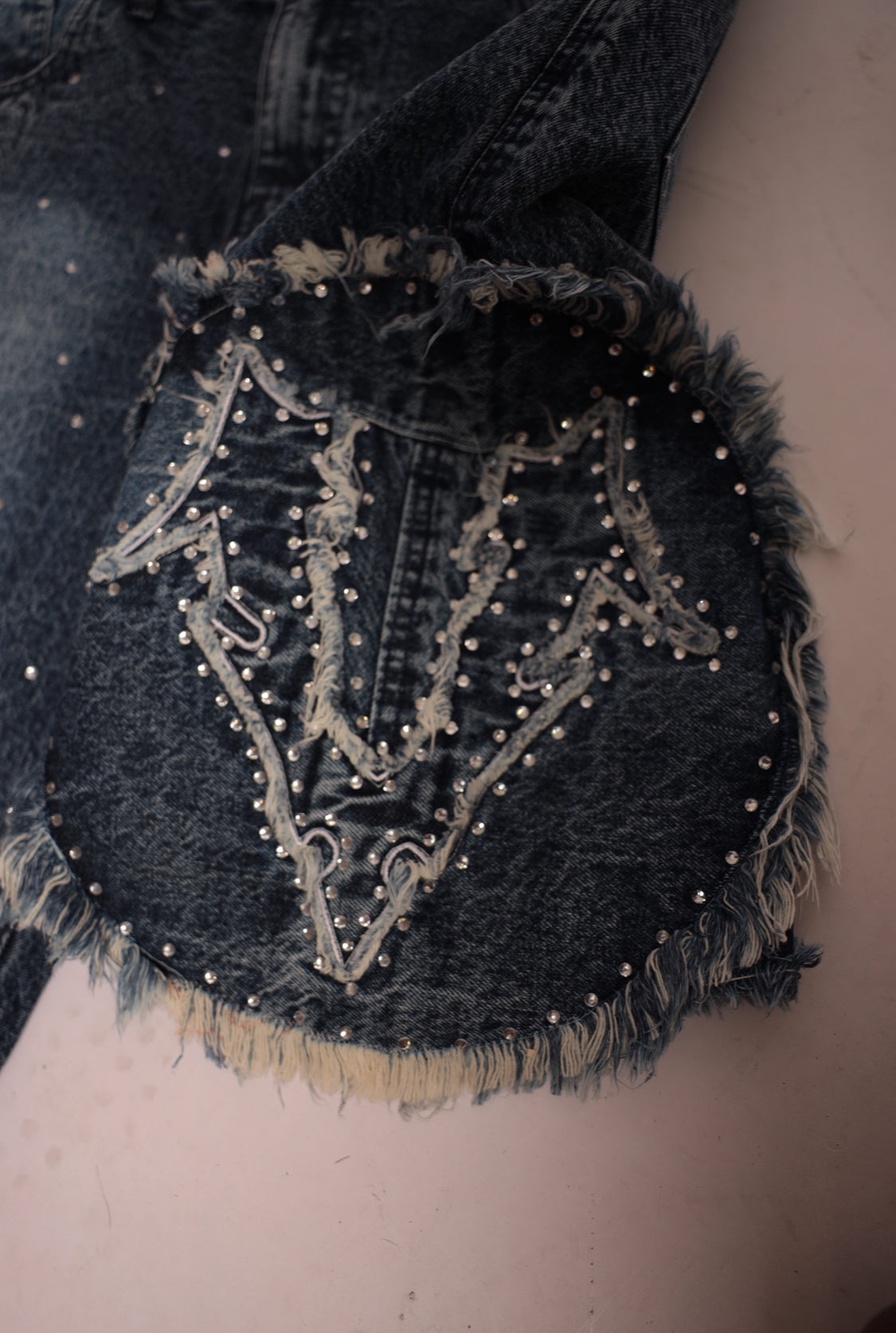 WASHED INDIGO "FIELD TESTED" JORTS
